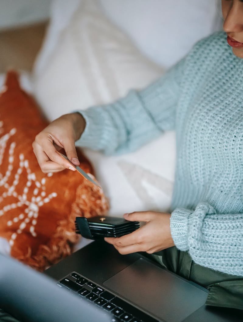 pexels-liza-summer-6347699